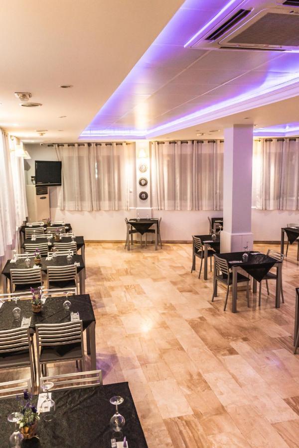 Hotel Sierra De Huesa Ngoại thất bức ảnh