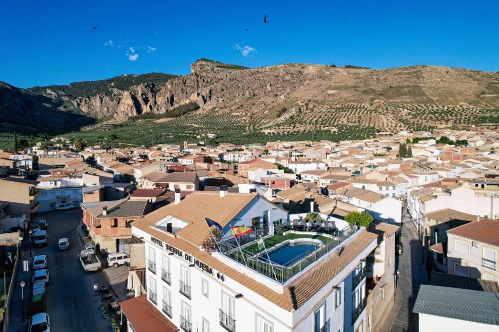 Hotel Sierra De Huesa Ngoại thất bức ảnh